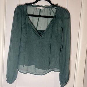 Abercrombie & Fitch shear polkadot top